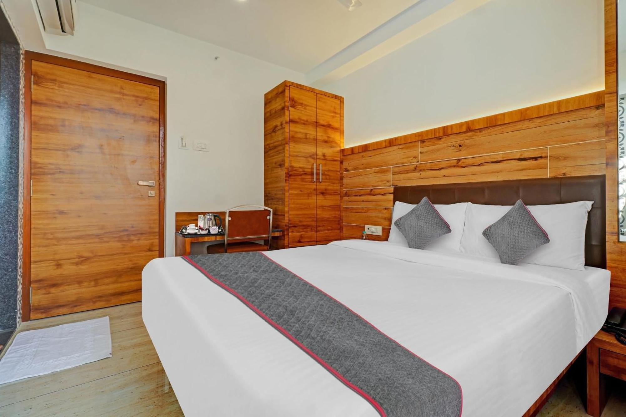 Townhouse Vandana Residency Amarnāth エクステリア 写真