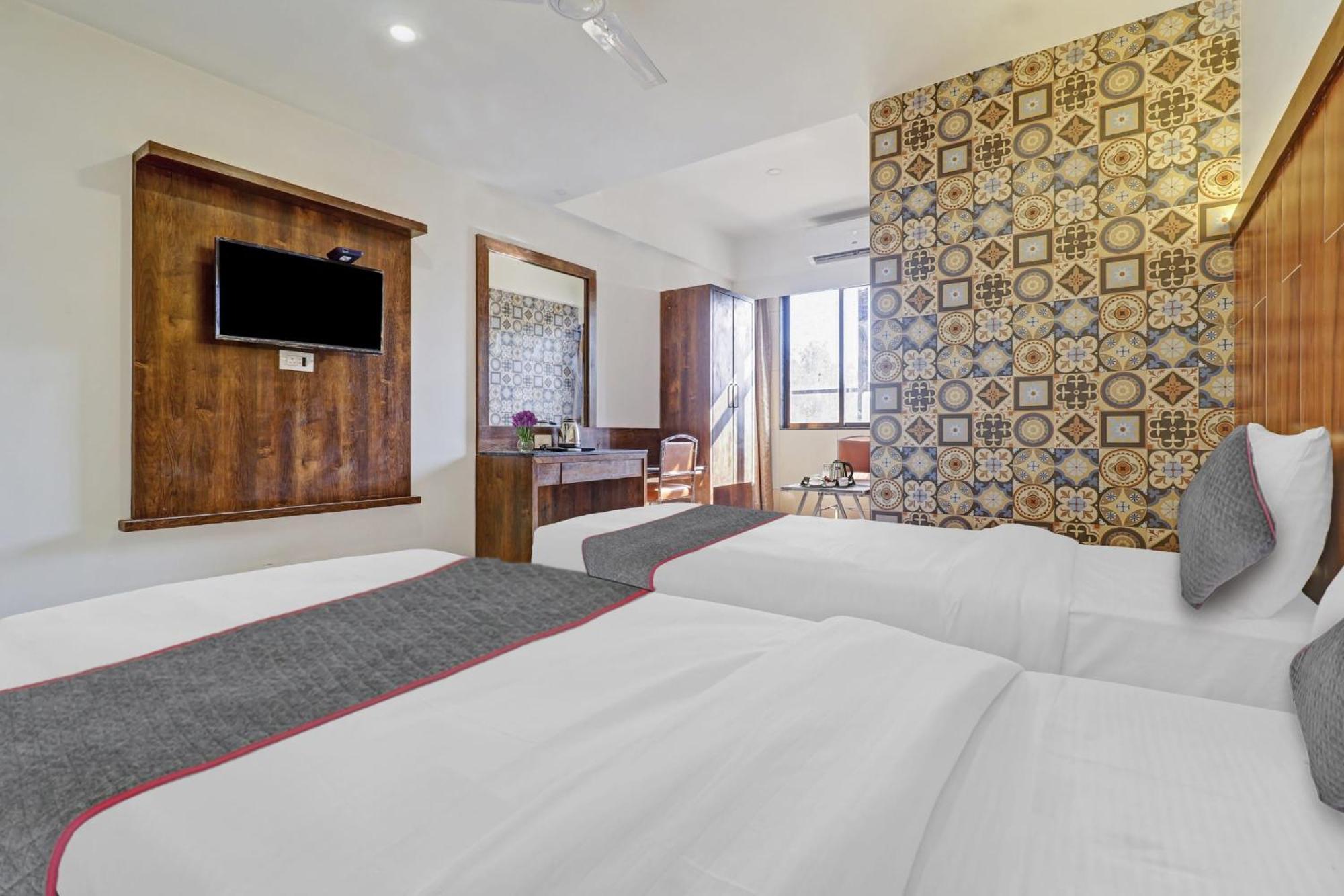 Townhouse Vandana Residency Amarnāth エクステリア 写真